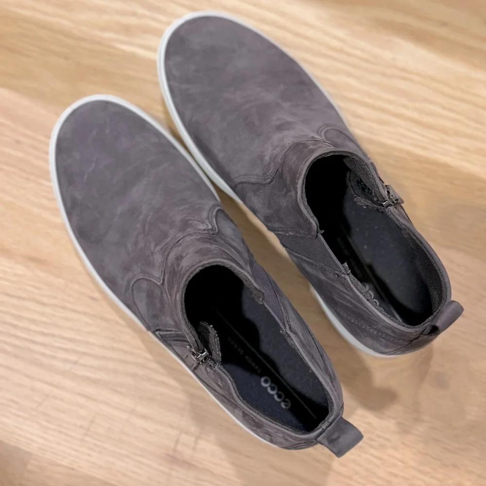 ECCO Side Zip Women’s  40 Charcoal Gray Nubuck Leather
